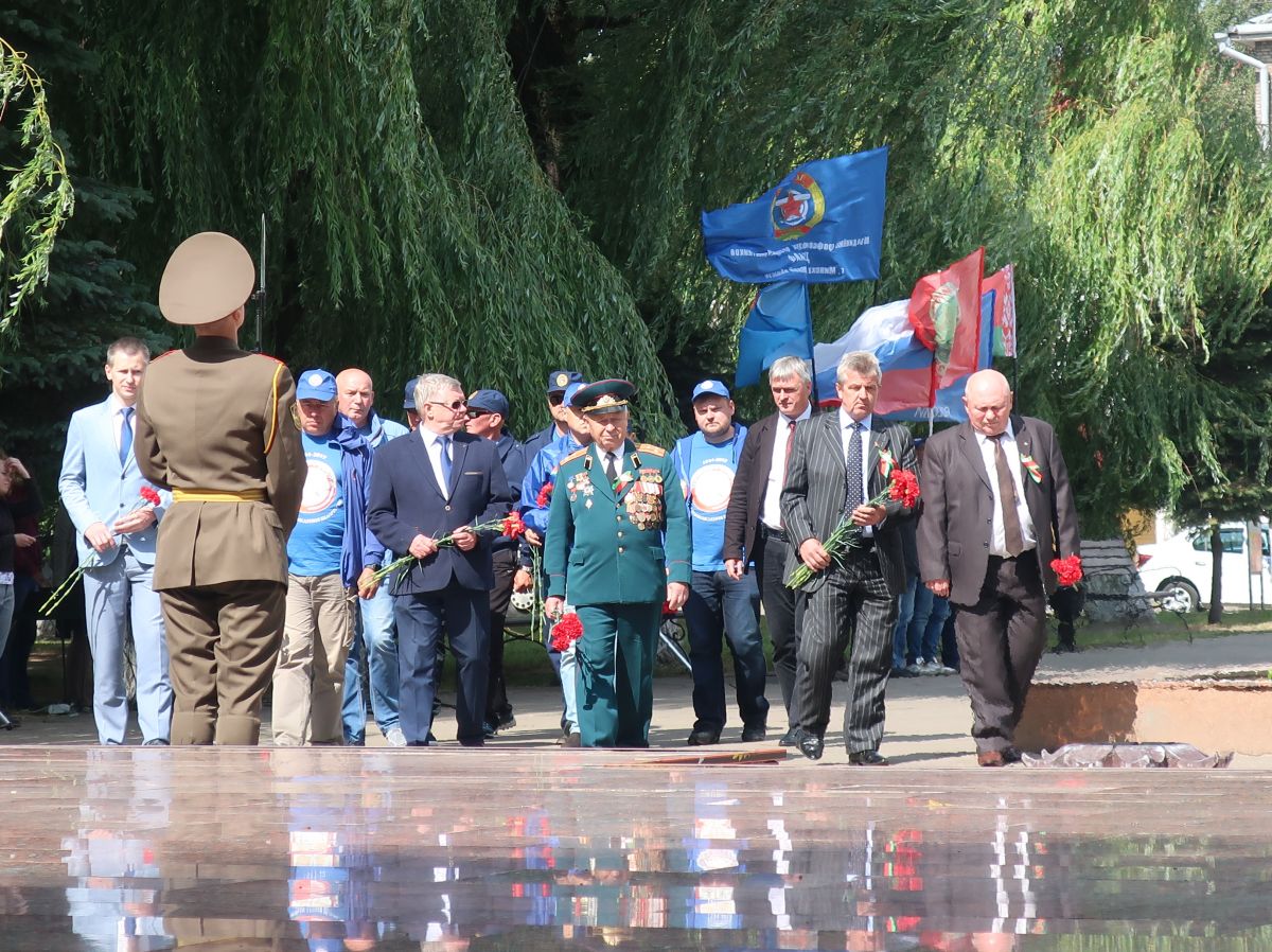 Автопробег ДОСААФ прошёл через Оршу, Борисов и Минск. Впереди – Брест